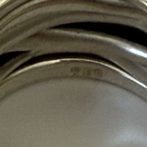 Very Unique Mexican Sterling Silver Ring - Picture 3 of 5